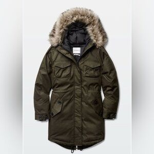 Aritzia Community Paradigm Parka Sz SM